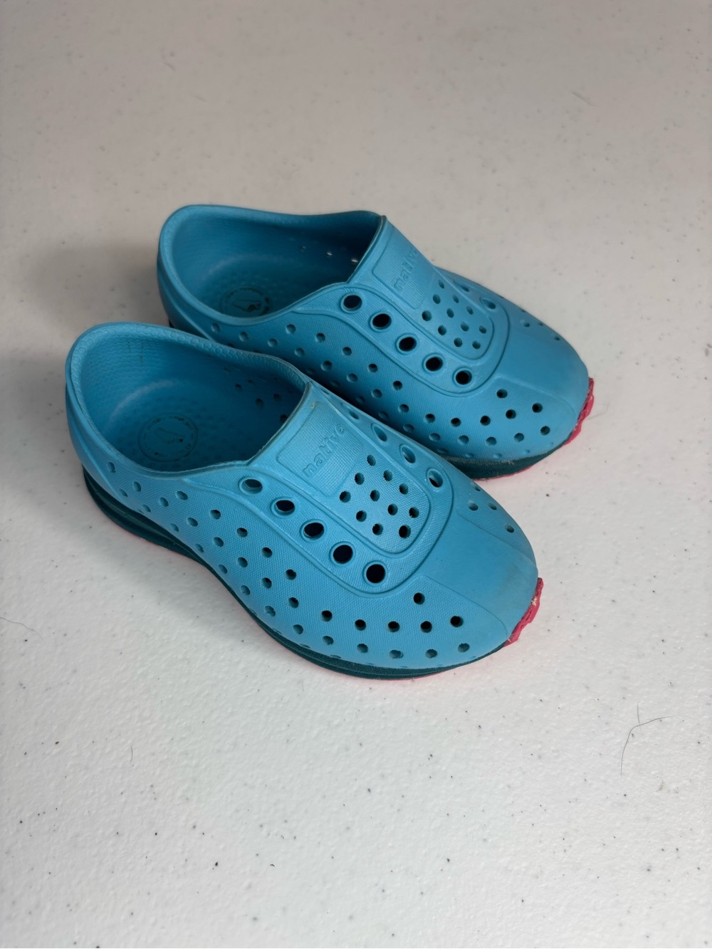 Native Shoes Robbie Sugarlite slip-on sneakers child size 6